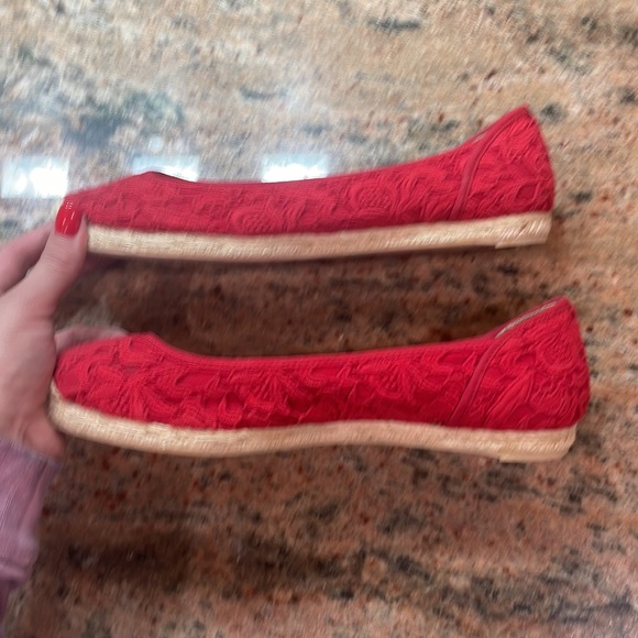 Women’s Talbots Ruby Red Lace Ballet Flats Espadrilles Size 7.5 - Picture 5 of 7